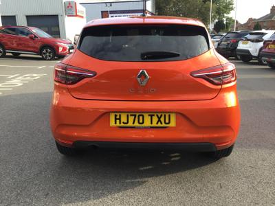 Renault Clio Photo 9