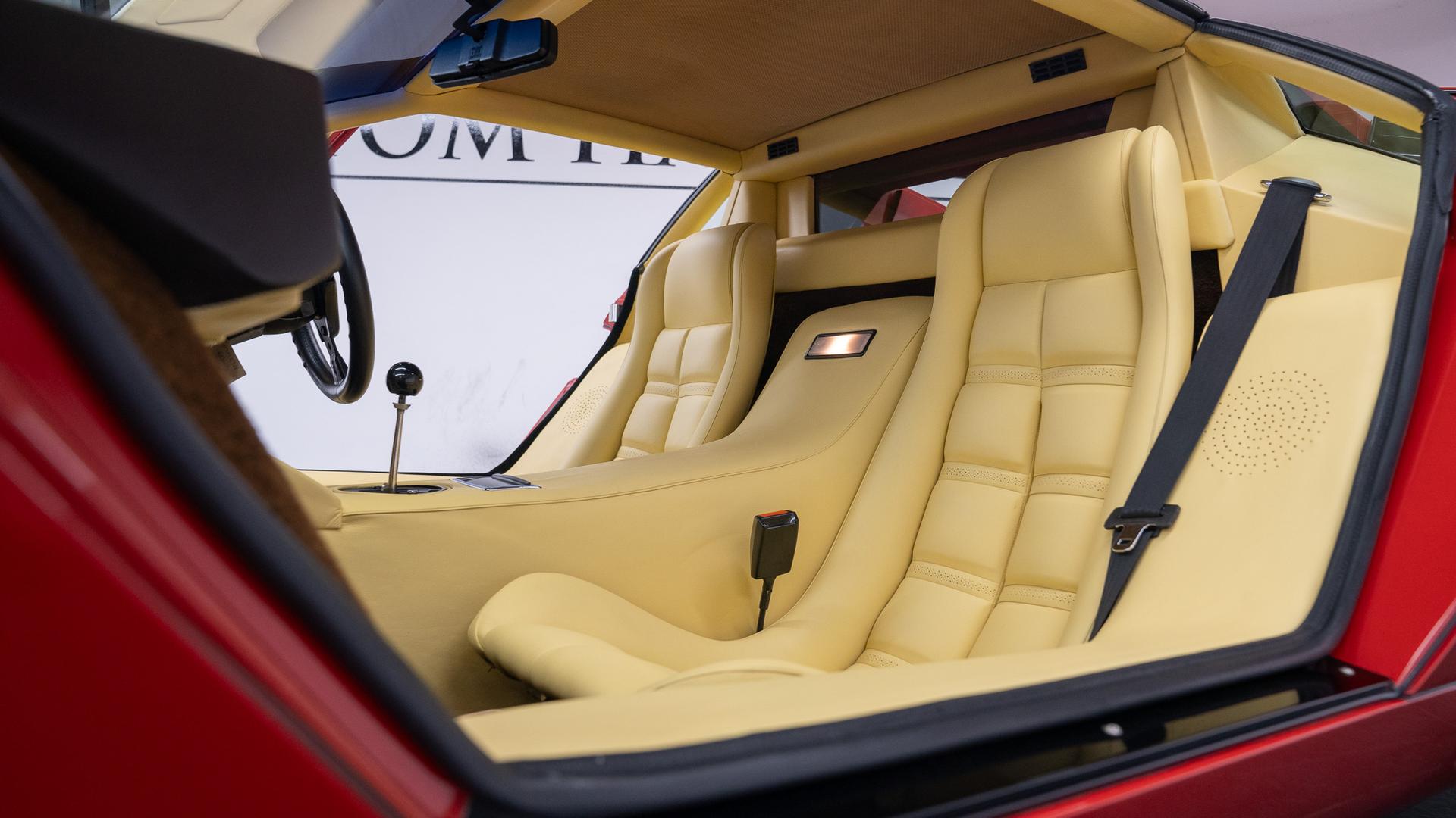 LAMBORGHINI Countach Photo 849007b0-7250-4c41-a26f-edb70c61c59b.jpg