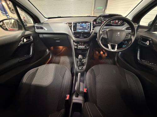 Peugeot 208 Photo 8491c9c5-dac2-44e8-aa50-877916d28220.jpeg