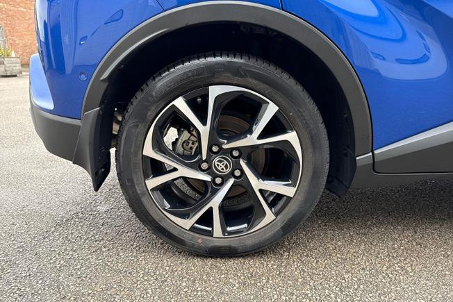 TOYOTA C-Hr Photo 34
