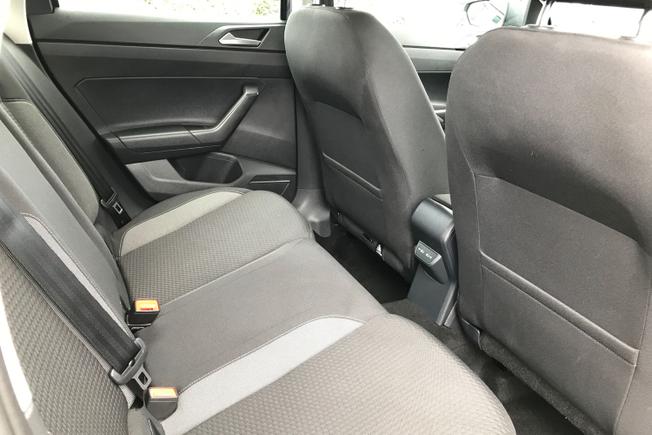 VOLKSWAGEN Polo Photo 23