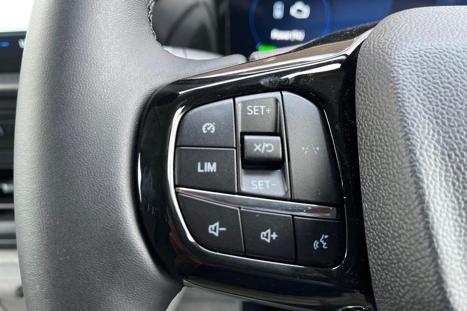 Used Ford CUSTOM CUSTOMPHEV18 8