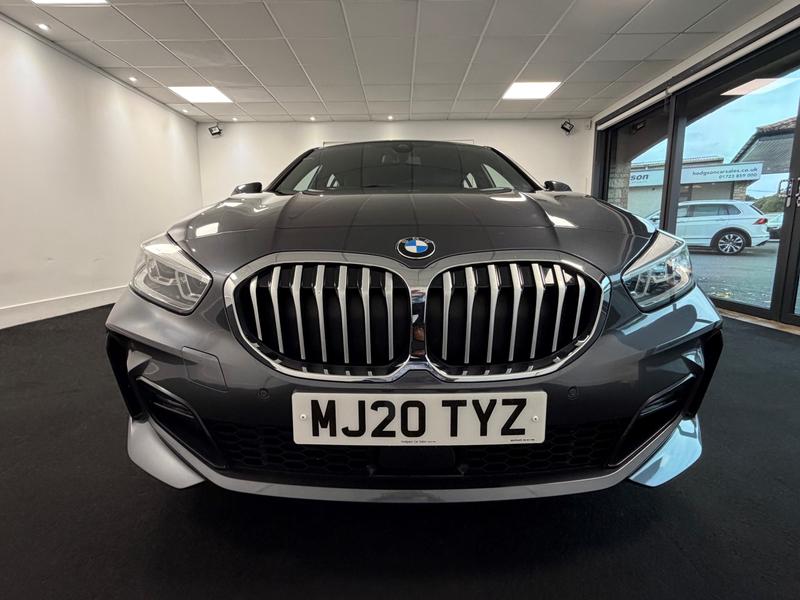 BMW 1 Series Photo 84eef686-bad0-4412-b756-c3b143b355ae.jpg