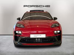 PORSCHE Macan Photo 2