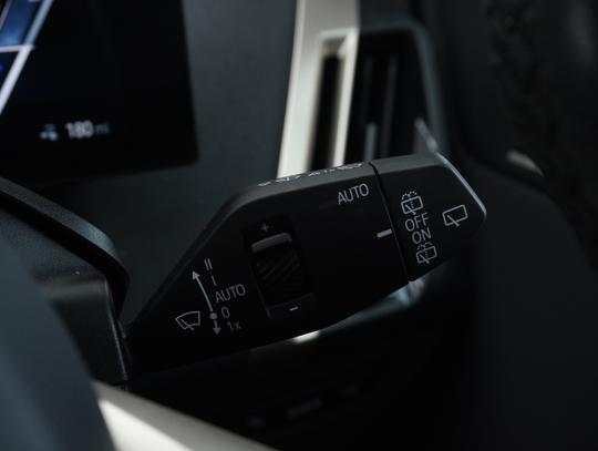 BMW iX Photo 8506af6e-8a47-49af-91ca-2a31b7a705bd.jpg