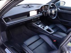 PORSCHE 911 Photo 3