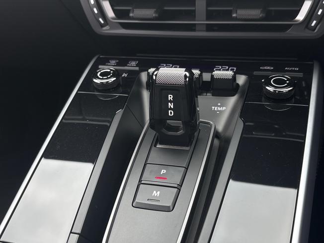PORSCHE 911 Photo 20