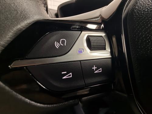 Peugeot E-2008 Photo 8514685d-1bab-464e-9274-7973b0dbe76c.jpeg