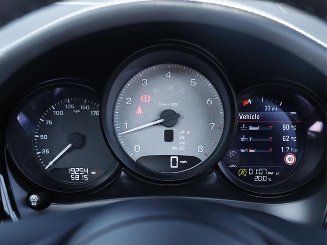 PORSCHE Macan Photo 19