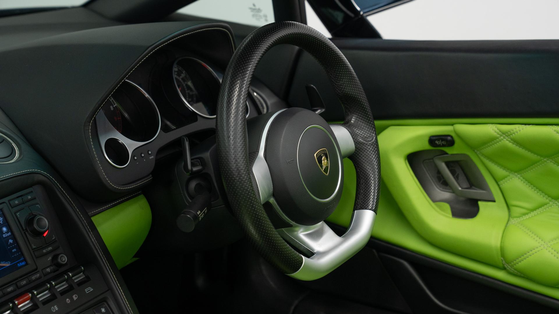 LAMBORGHINI Gallardo Photo 854f3d9f-a6cb-4bbe-b4ab-982f84be66f5.jpg