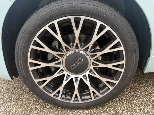 Fiat 500 Photo 8554fd93-23ba-403c-b3d8-4d5e308fdc01.jpeg