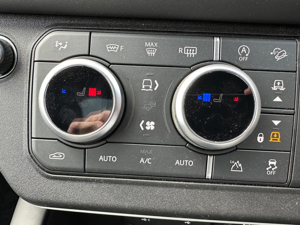 Used Land Rover Defender 110 GX73USE 41