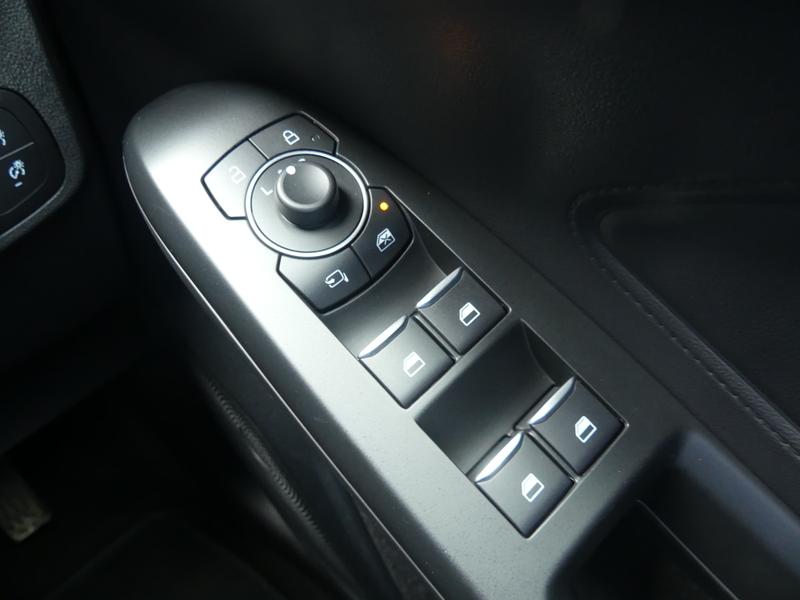 Ford Focus Photo 856b87d7-4164-447c-b28f-bb5888cfc5dc.jpg