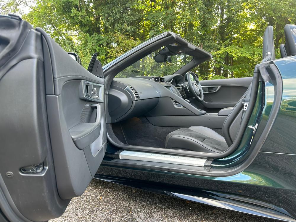 Used Jaguar F-Type LV24UJW 31