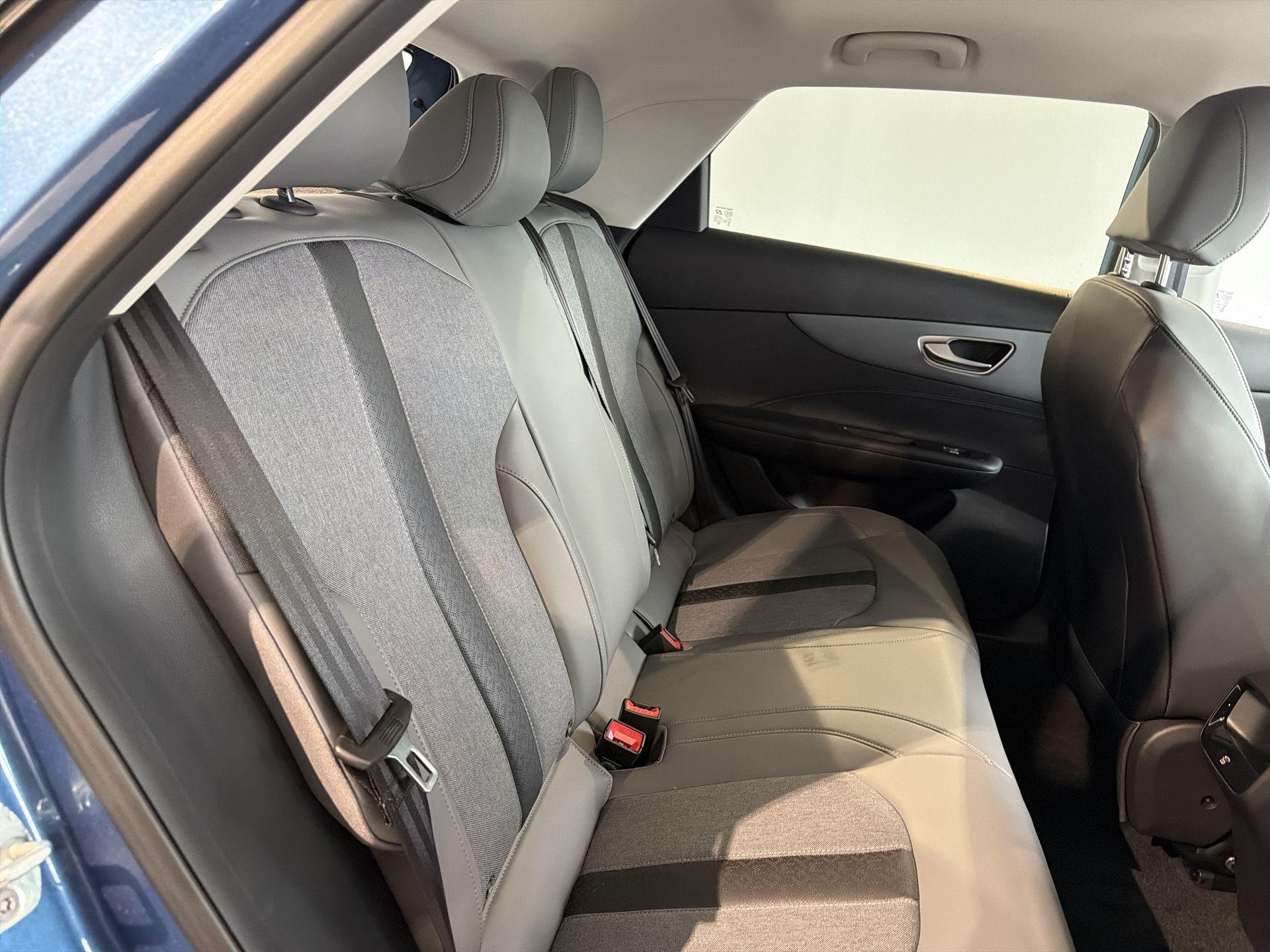 2026 MG Mg4 Premium LR - vehicle photo 13 for sale on PureCar