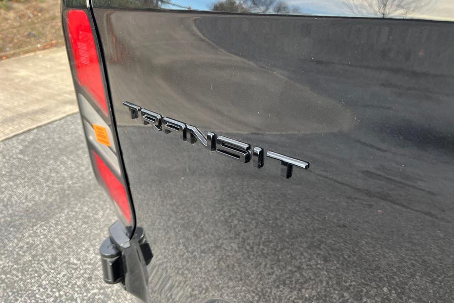 Ford TRANSIT CUSTOM Photo 85972508-8c9b-40da-ab10-3a10fc137d51.jpg