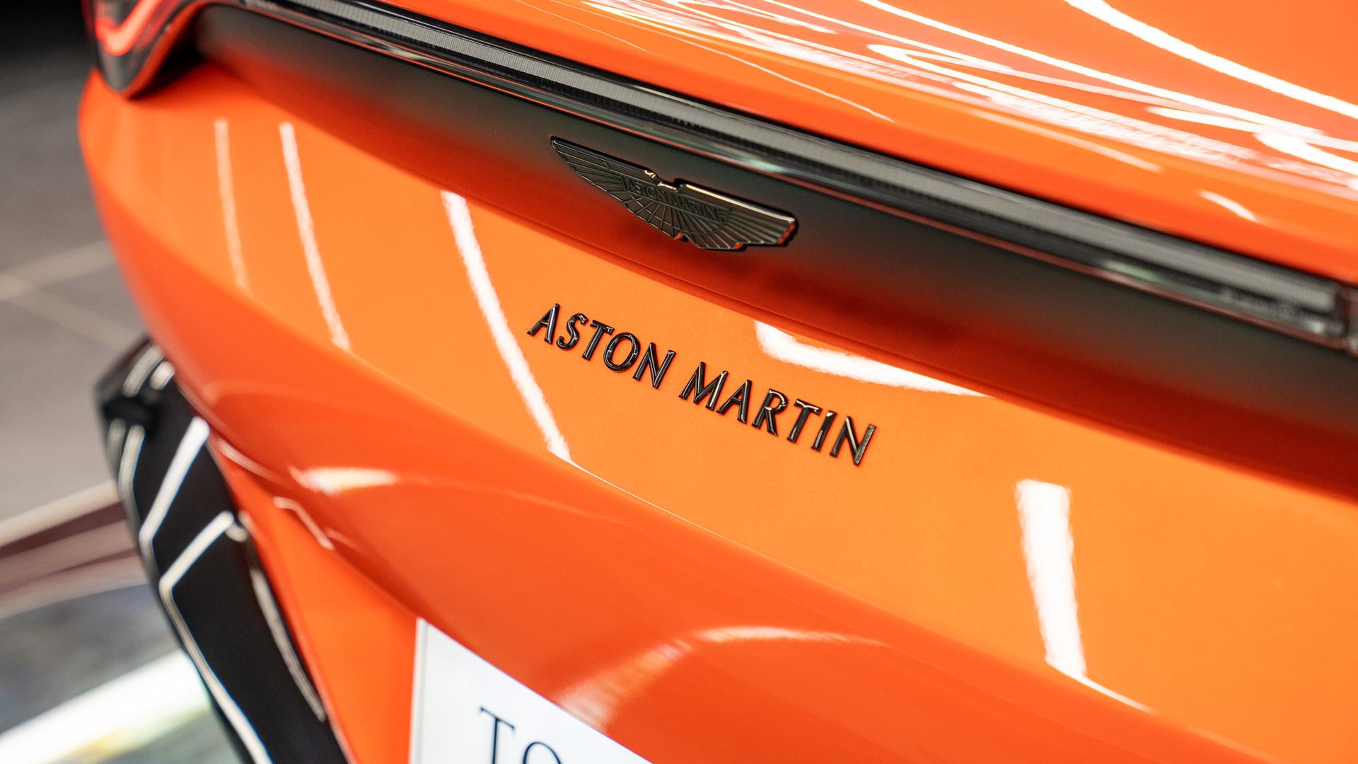 Aston Martin Vantage Photo 859f1fb7-b80c-4f56-9f37-daf2e23d653f.jpg