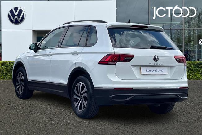VOLKSWAGEN Tiguan Photo 2