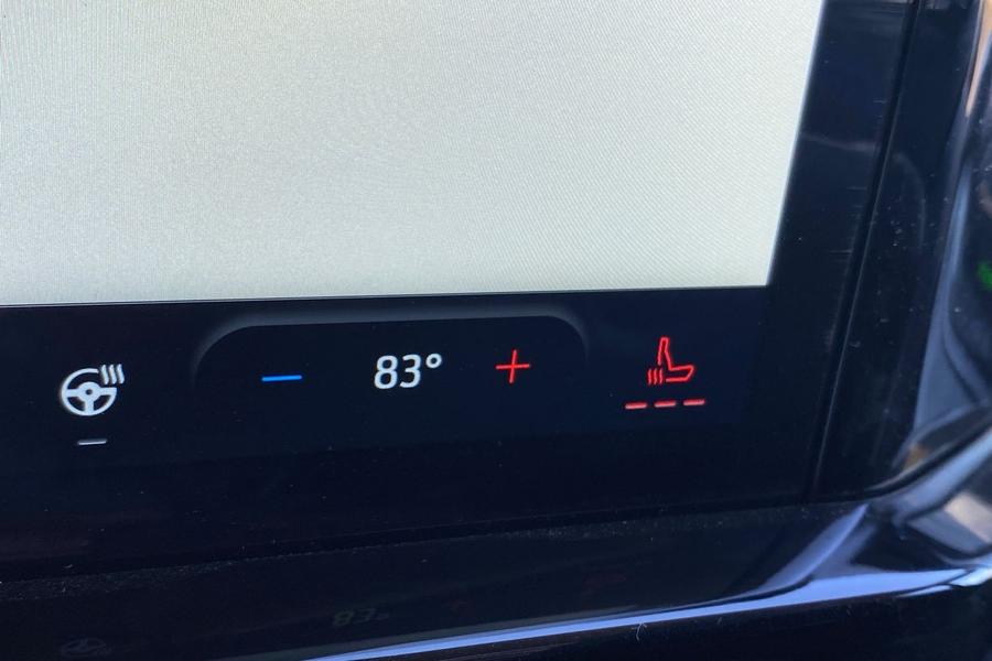 Ford TRANSIT CUSTOM Photo 85a9cdab-3aac-45c5-873b-3cbc4bcf4b55.jpg