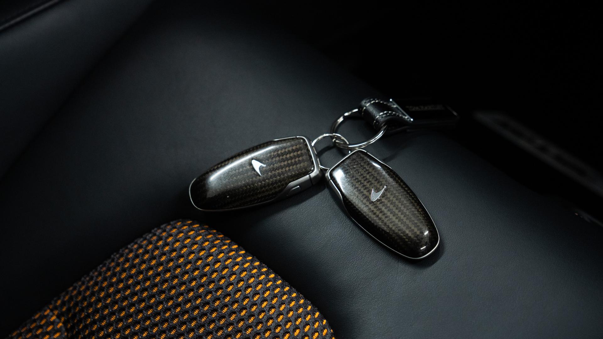 McLaren MP4-12C Photo 85b821ac-e219-4769-96ec-56f30472139f.jpg