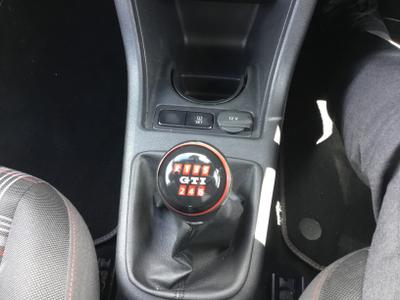 Volkswagen up! Photo 21