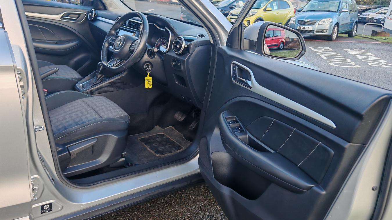 Used MG ZS FE68UWX 12