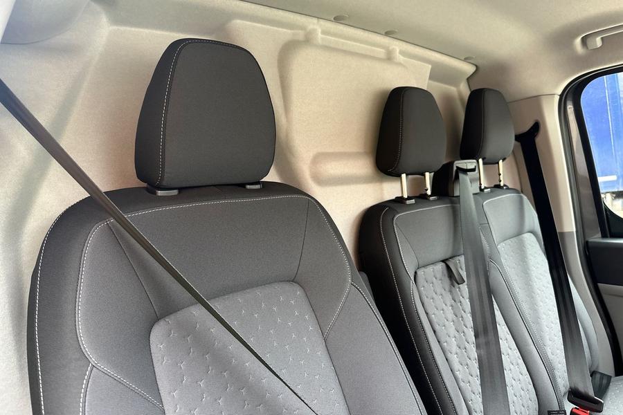 Ford TRANSIT CUSTOM Photo 85db26df-84bb-4370-97ed-8893ae4f034e.jpg