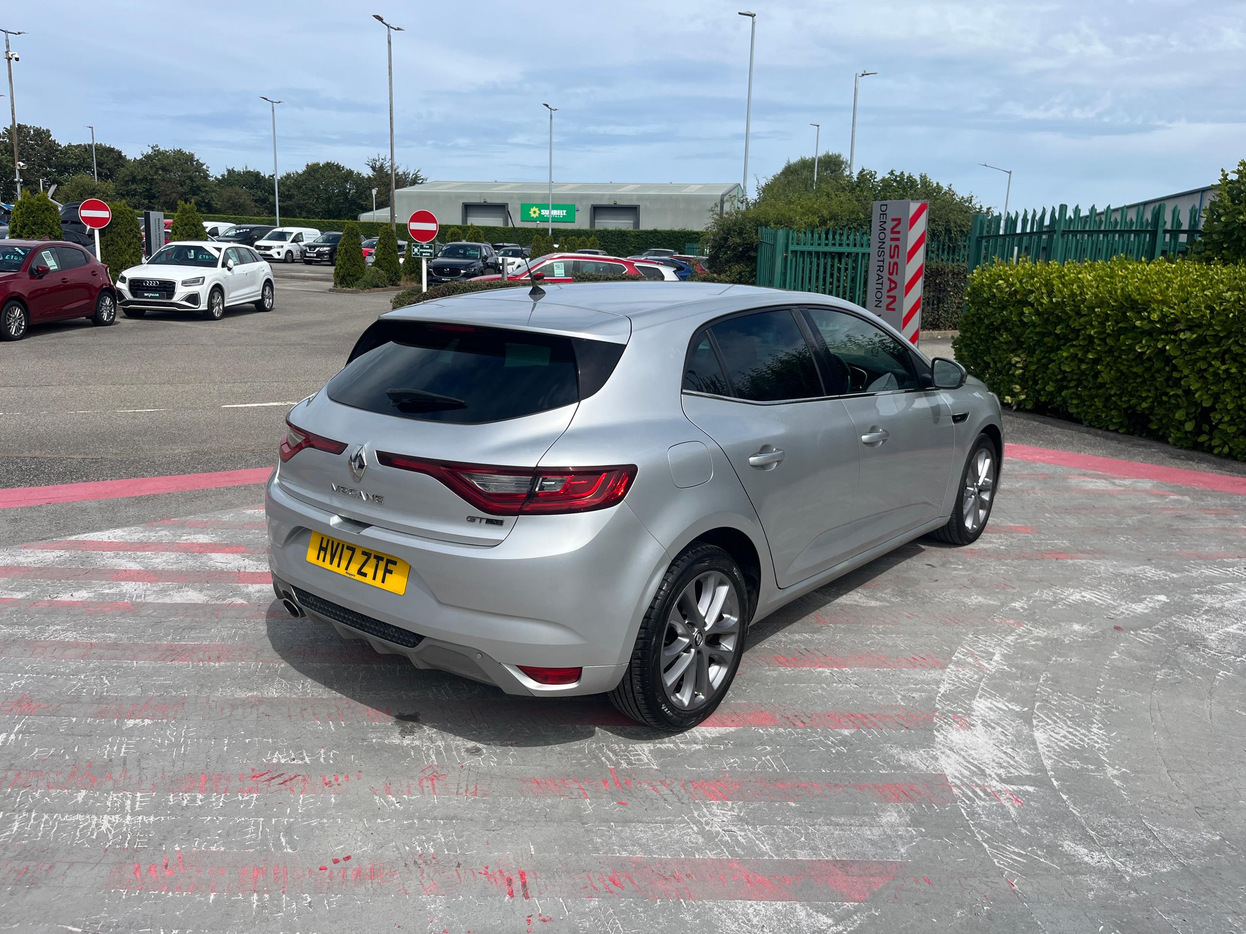 Renault Megane Photo 4