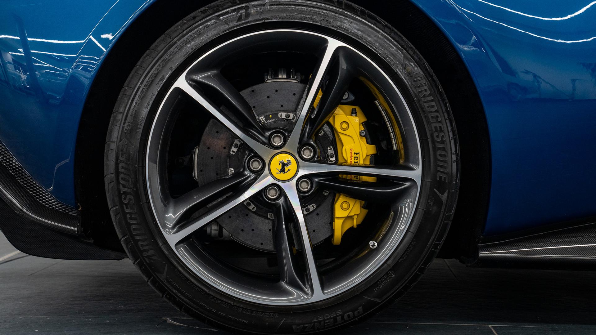 Ferrari 296 Photo 85ed2e06-1318-4c96-9d3a-85d2f500347e.jpg
