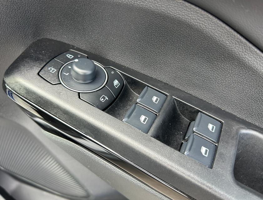 Ford Puma Photo 85f0c0e9-343a-435c-bd68-7d12e1b627a4.jpg