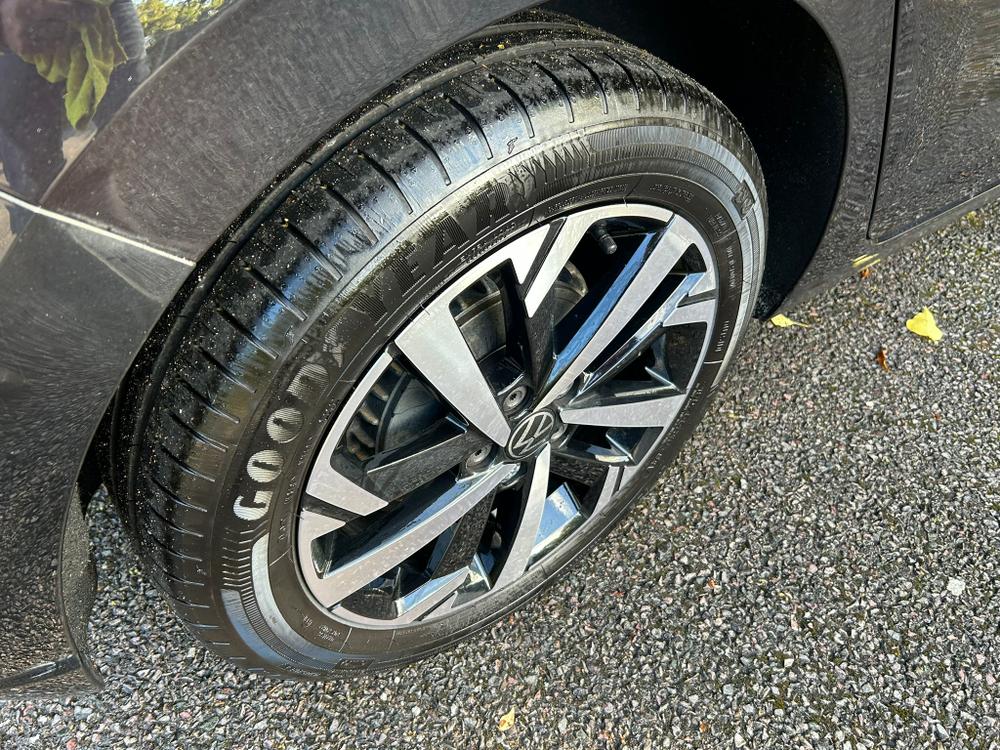 Used Volkswagen Polo LF74JMR 36
