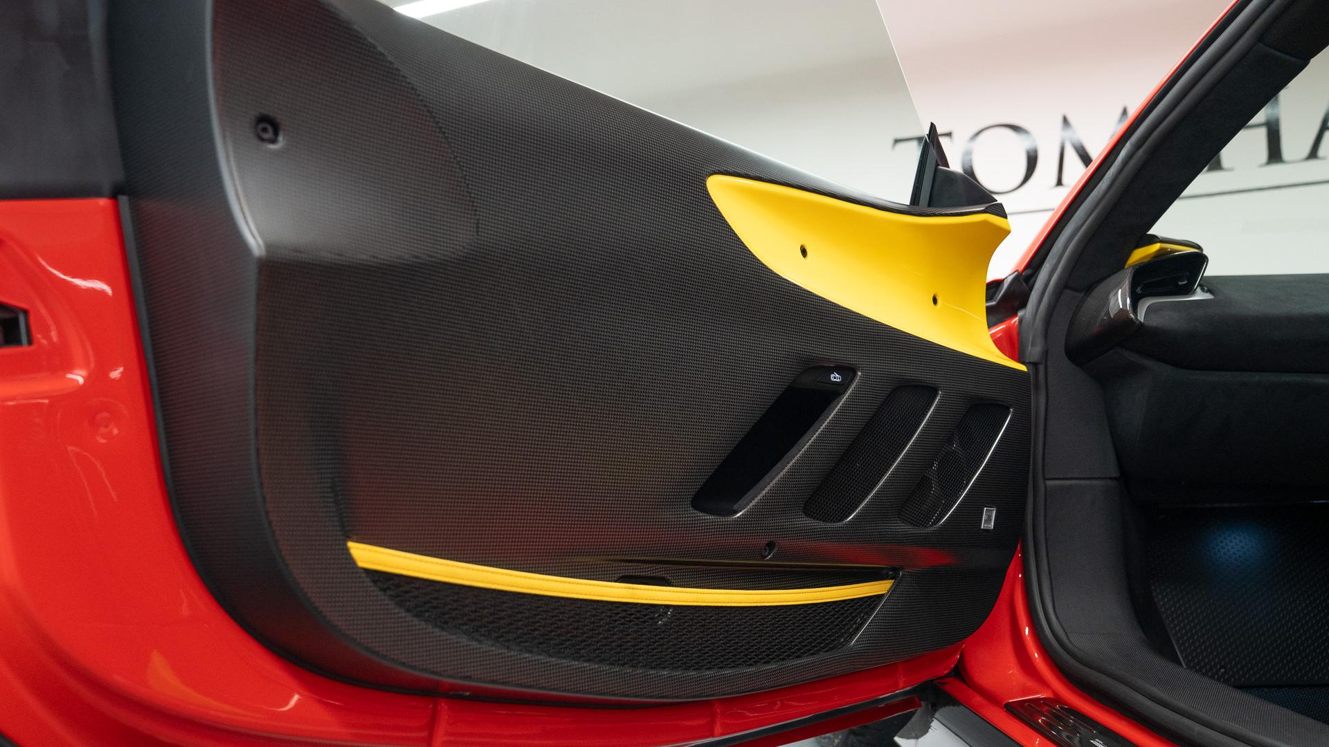 Ferrari SF90 XX Stradale Photo 8605414b-b8e0-44a9-96e7-02d07c61ceeb.jpg