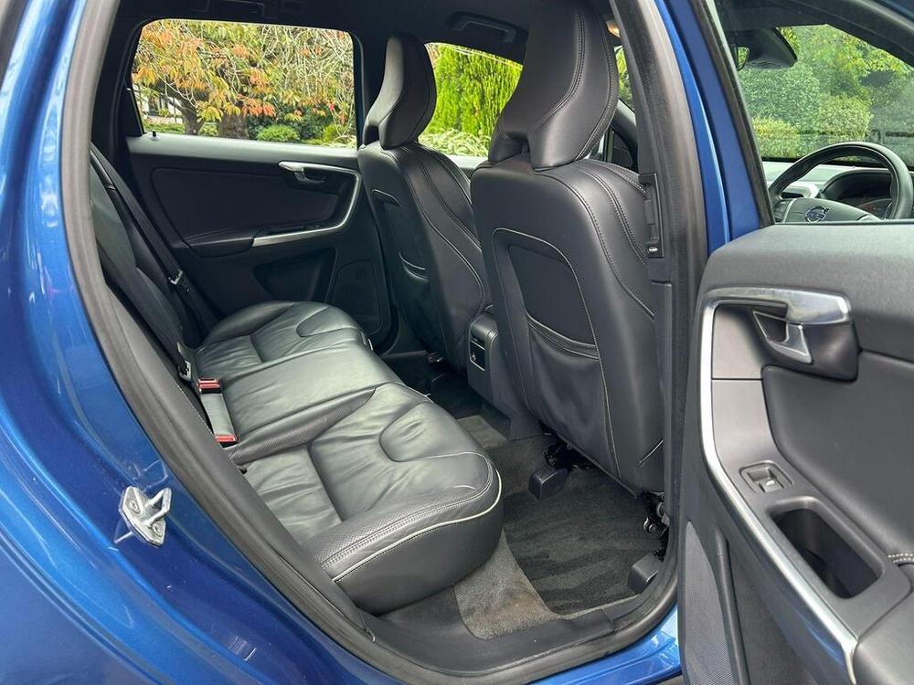 Used Volvo XC60 DC16DVZ 36