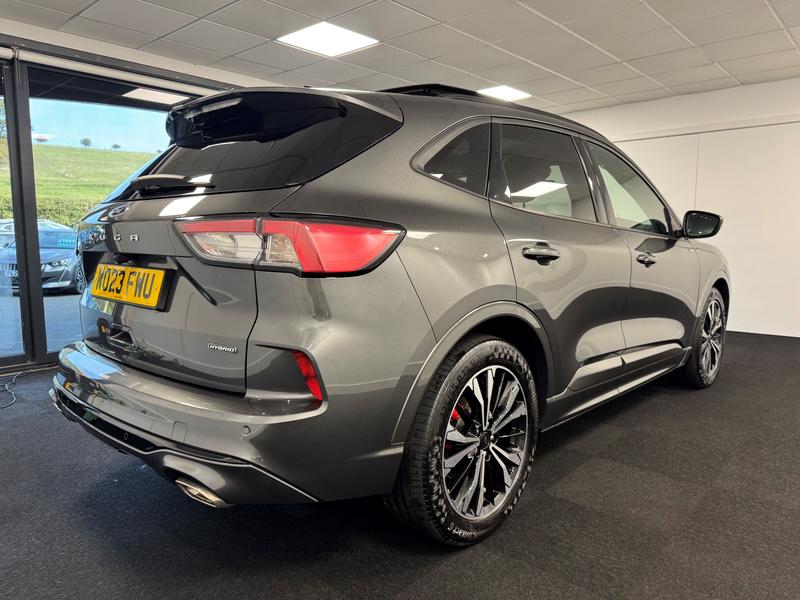 Ford Kuga Photo 863e5c68-ad76-454e-8bb2-f585afab6c70.jpg