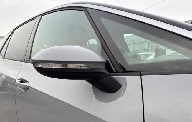 VOLKSWAGEN ID.3 Photo 21