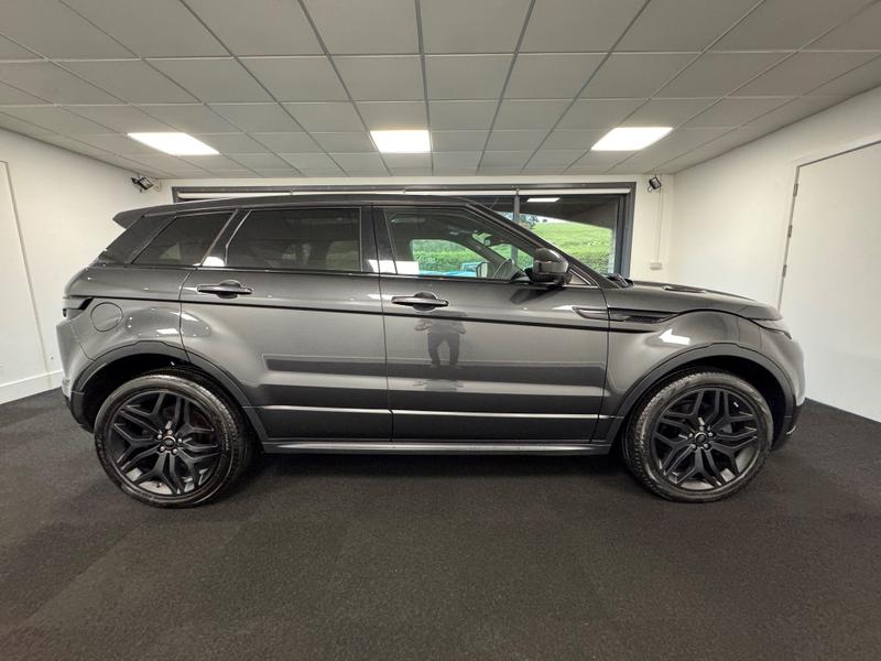 Land Rover Range Rover Evoque Photo 8650542f-d054-43cb-b893-a93275a13689.jpg