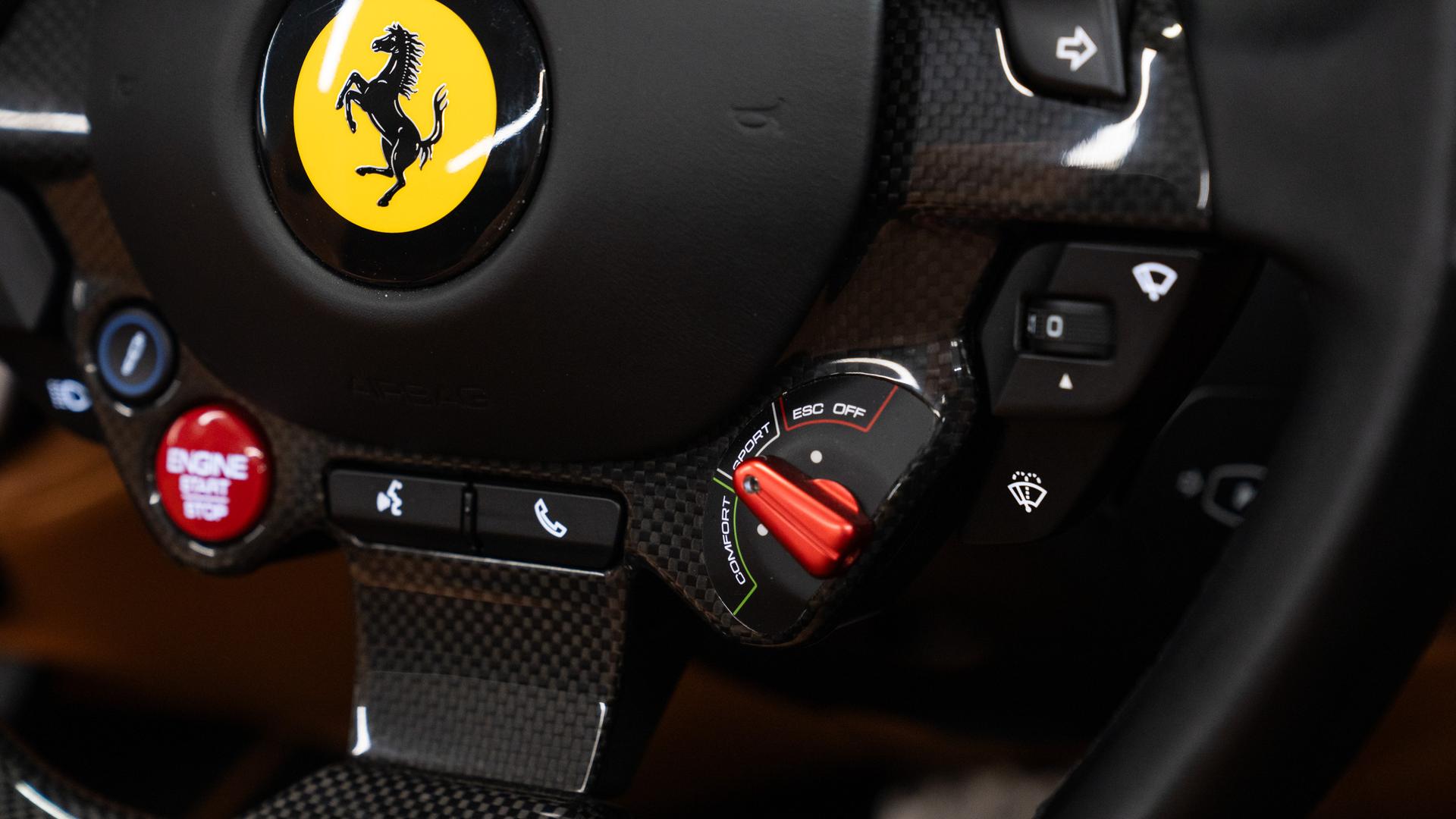 Ferrari Portofino Photo 8667b4c5-46fe-44a7-8096-d1bc247db265.jpg