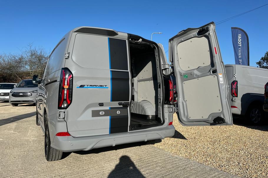 Used Ford E-TRANSIT CUSTOM CUSTOMBEV04 8