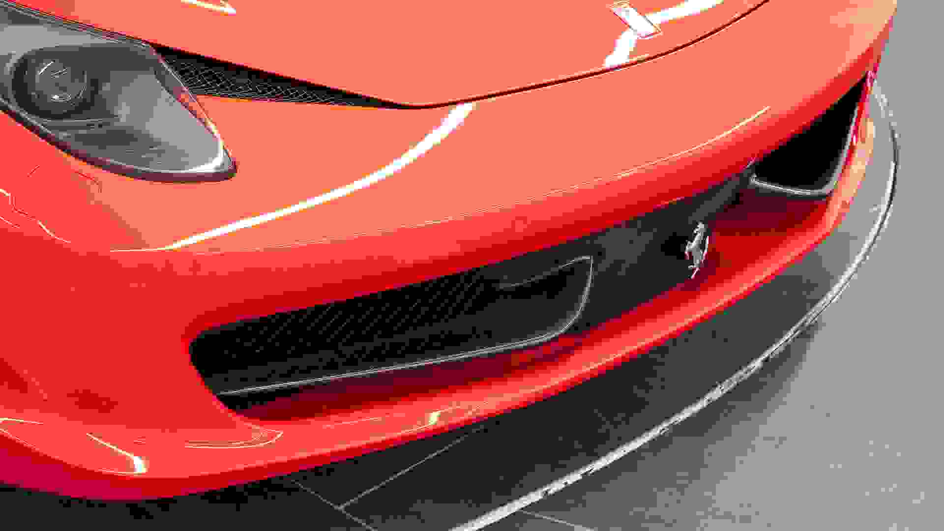 Ferrari 458 Photo 8668ee2c-d63d-4772-b417-49261468cef0.jpg