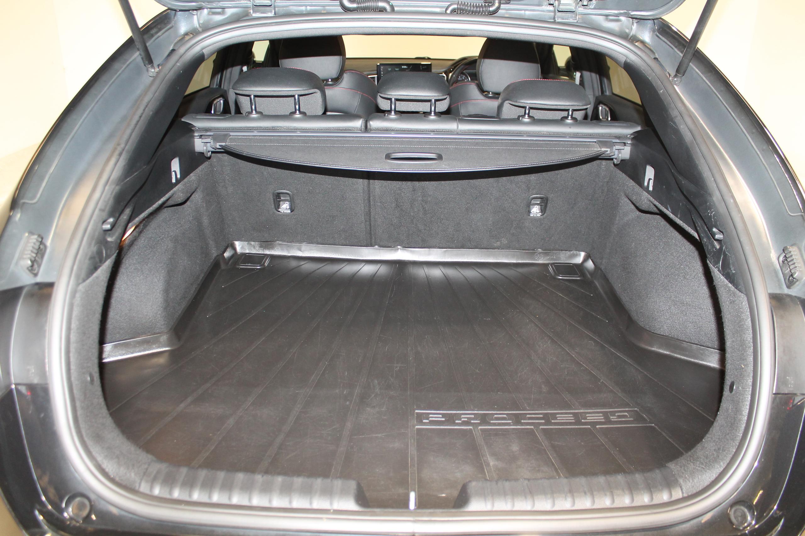 Kia ProCeed Photo 9
