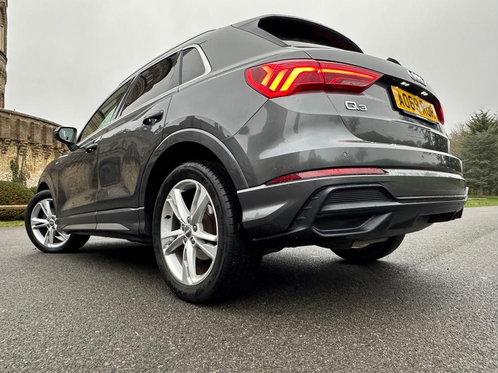 Used Audi Q3 AO69RUH 10