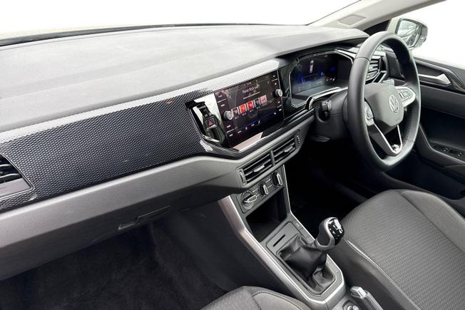 Volkswagen Polo Photo 2