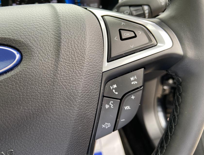 Ford Mondeo Photo 86a408e9-d5a0-463a-8a06-64d35f29a9c3.jpg