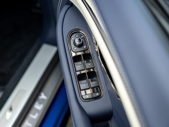 BENTLEY Continental GT  Photo 28