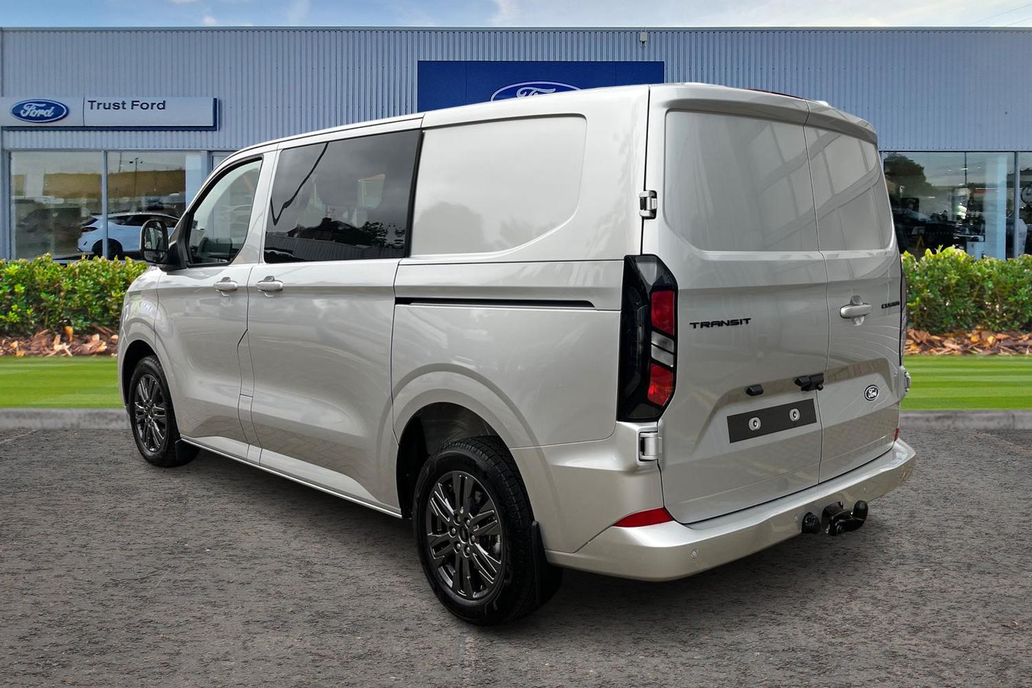 Ford TRANSIT CUSTOM Photo 1