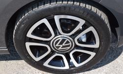 Volkswagen UP Photo 34