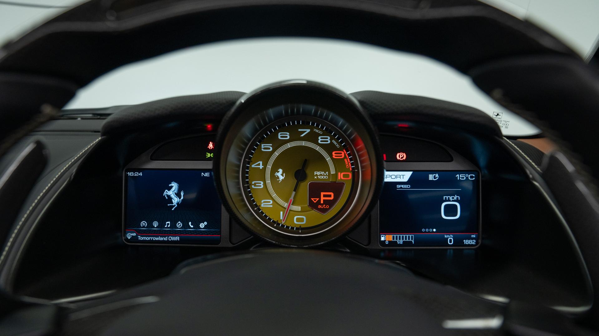 Ferrari 812 Photo 86e1f690-46ae-4313-a3c0-8e9b5d280f7f.jpg