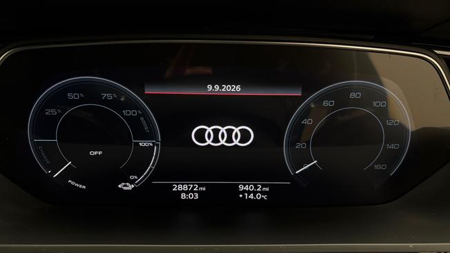 AUDI Q8 e-tron Photo 9