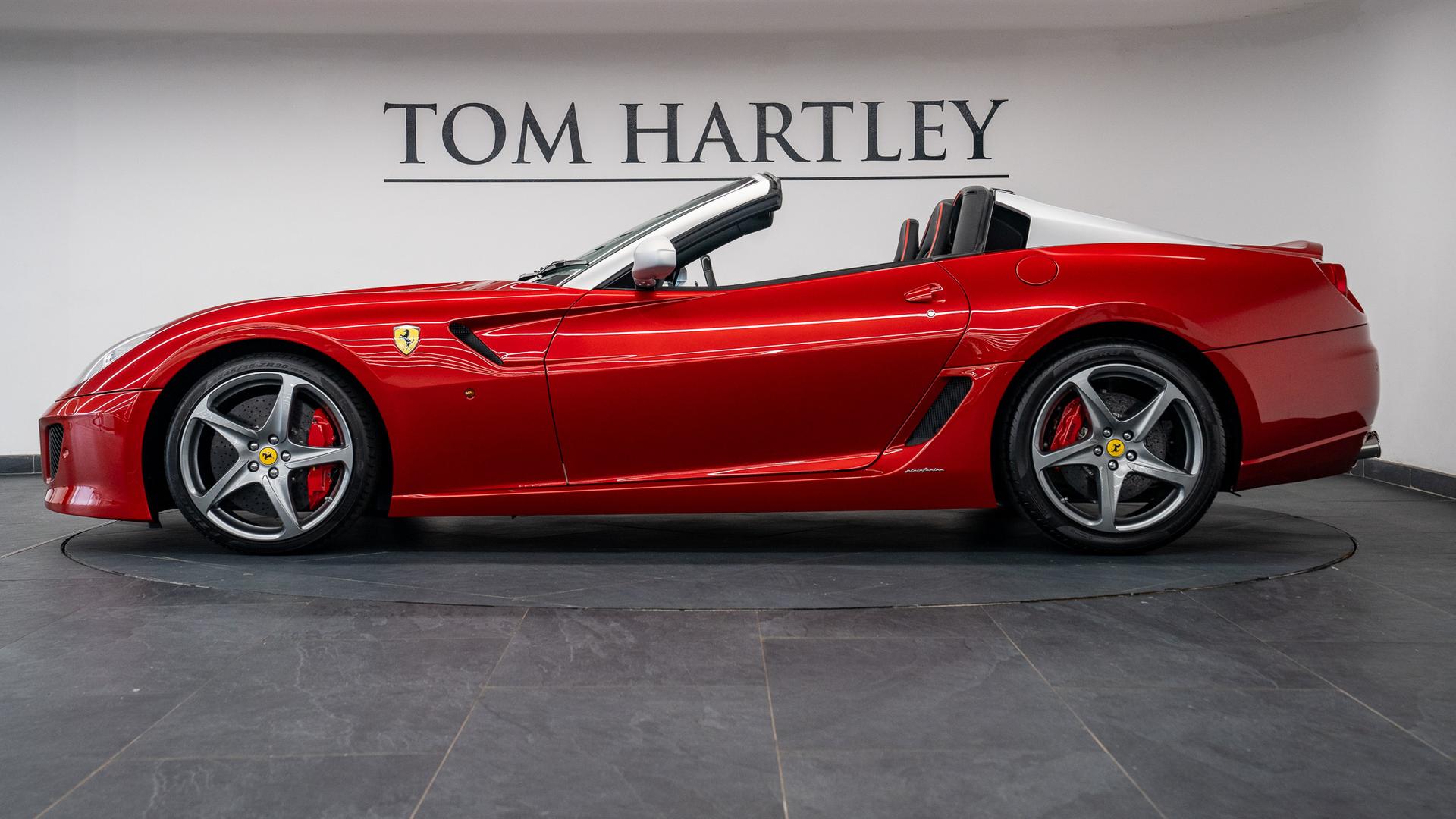 Ferrari 599 Photo 86fad7aa-ada4-422d-b46b-c959e0af02a6.jpg