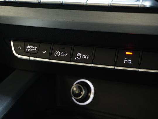 Audi A5 Cabriolet Photo 87063902-b884-4c5b-bed6-55e9b5070a78.jpg